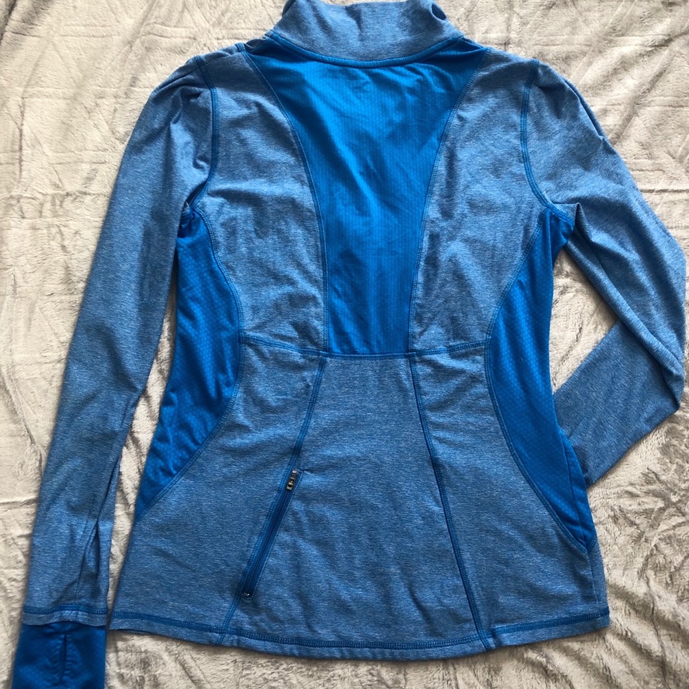 C9 pullover - Picture 2 of 4